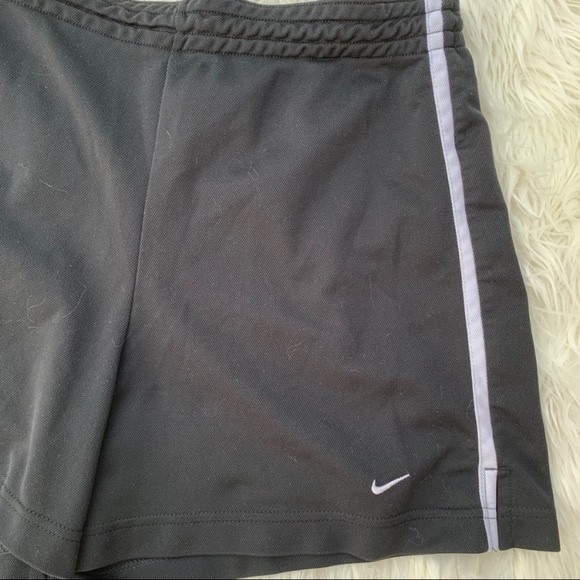 Nike Women’s Black Running Shorts, Size Medium - Picture 2 of 4